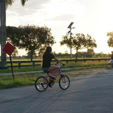 New Luxury Vacation Dream Rental- Sleeps 15! Miami Eksteriør billede