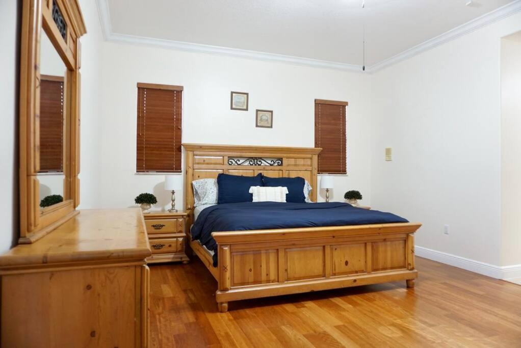 New Luxury Vacation Dream Rental- Sleeps 15! Miami Eksteriør billede