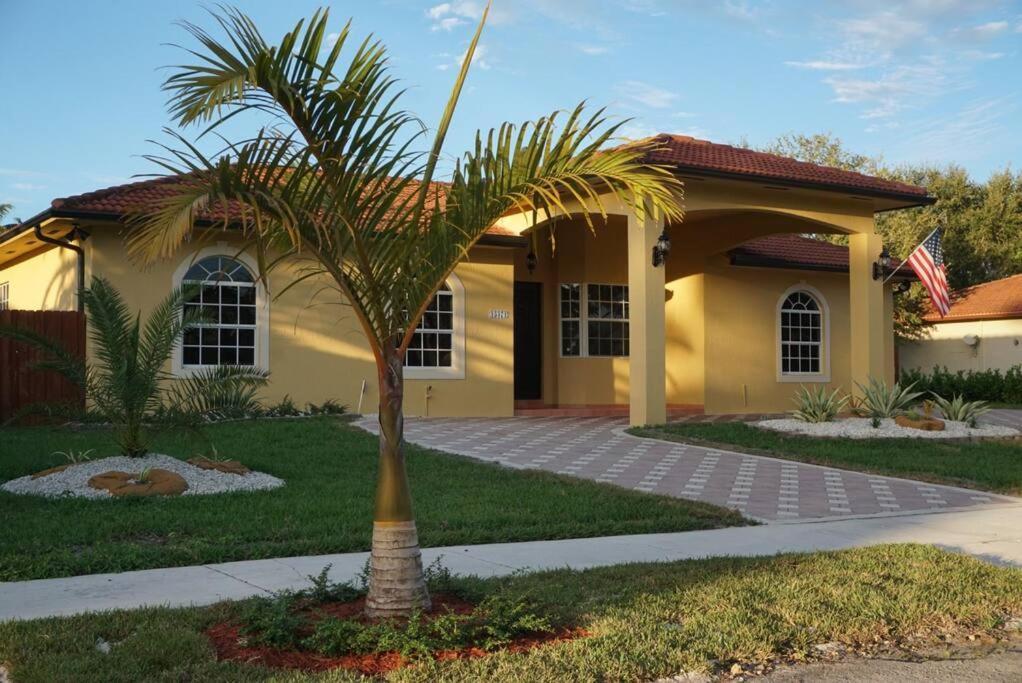 New Luxury Vacation Dream Rental- Sleeps 15! Miami Eksteriør billede