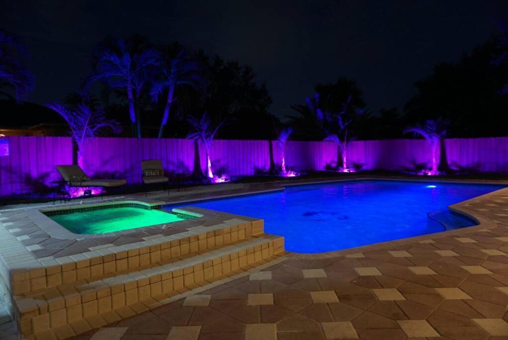 New Luxury Vacation Dream Rental- Sleeps 15! Miami Eksteriør billede