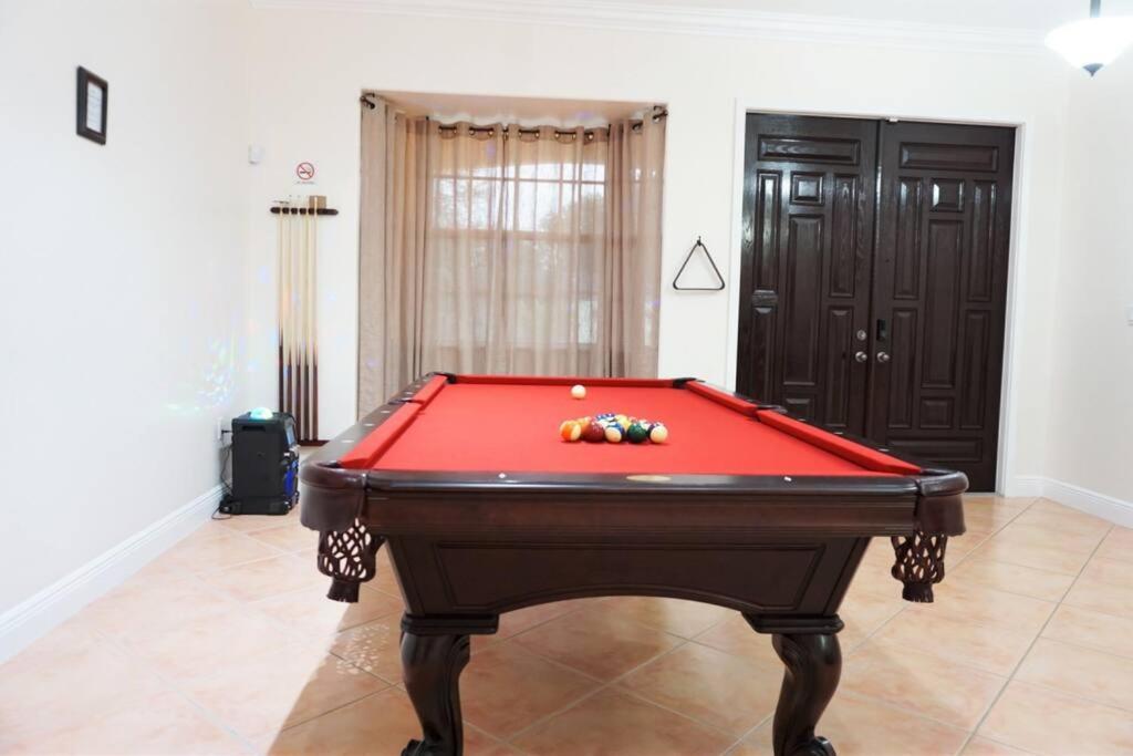 New Luxury Vacation Dream Rental- Sleeps 15! Miami Eksteriør billede
