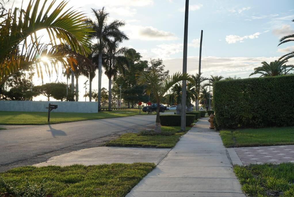 New Luxury Vacation Dream Rental- Sleeps 15! Miami Eksteriør billede